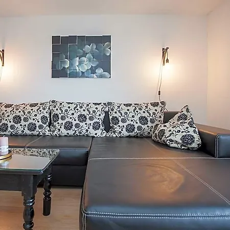 Hotel Modernes Neben Einem Skigebiet 2*